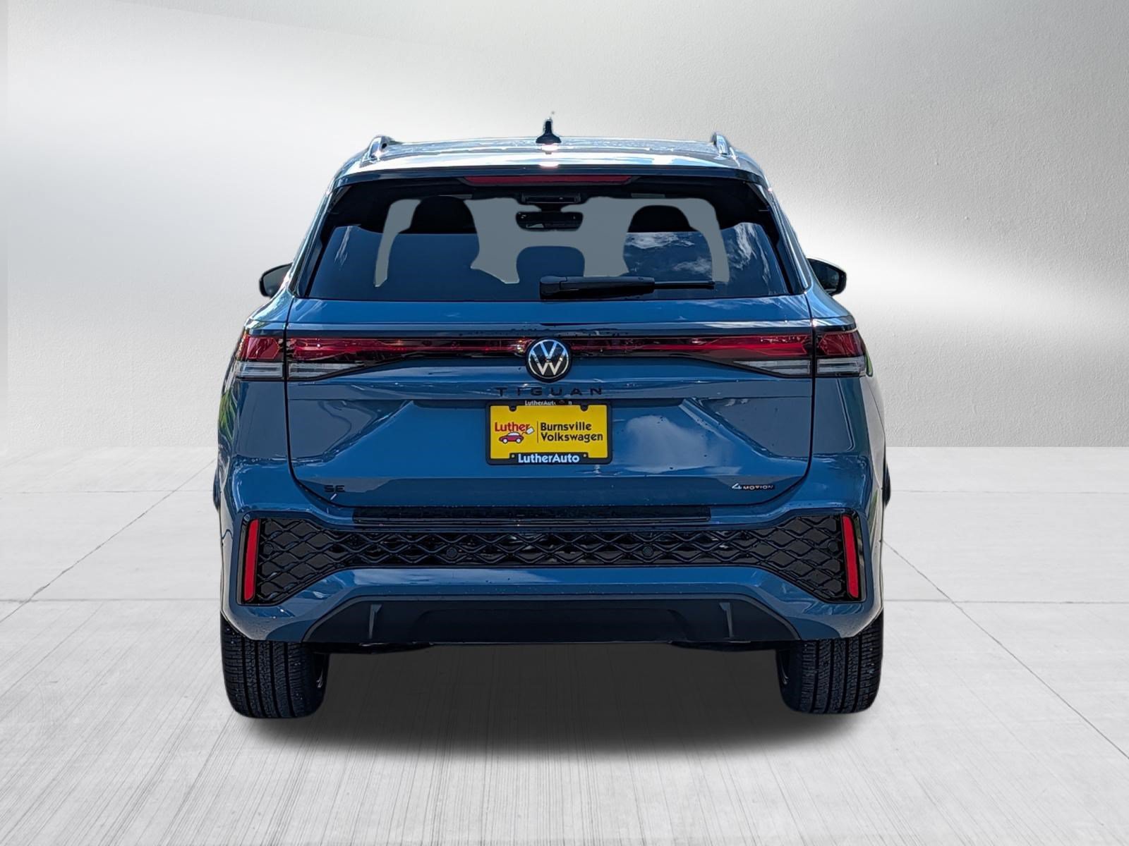 Certified 2026 Volkswagen Tiguan SE R-Line AWD/4WD image 6