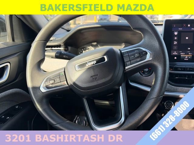 Used 2023 Jeep Compass Sport image 14