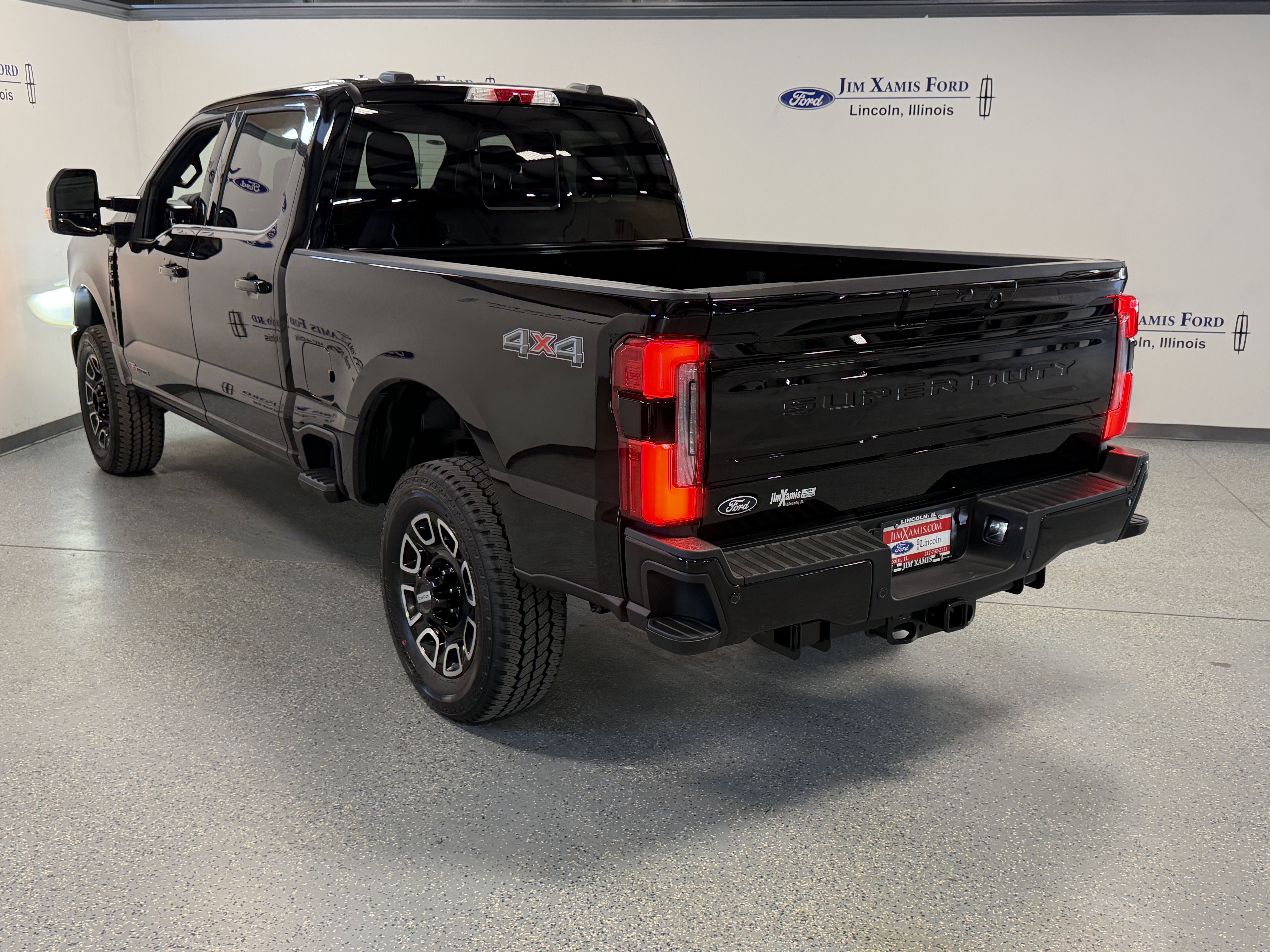 New 2027 Ford F350 Platinum w/ Snow Plow Prep Package AWD/4WD image 31