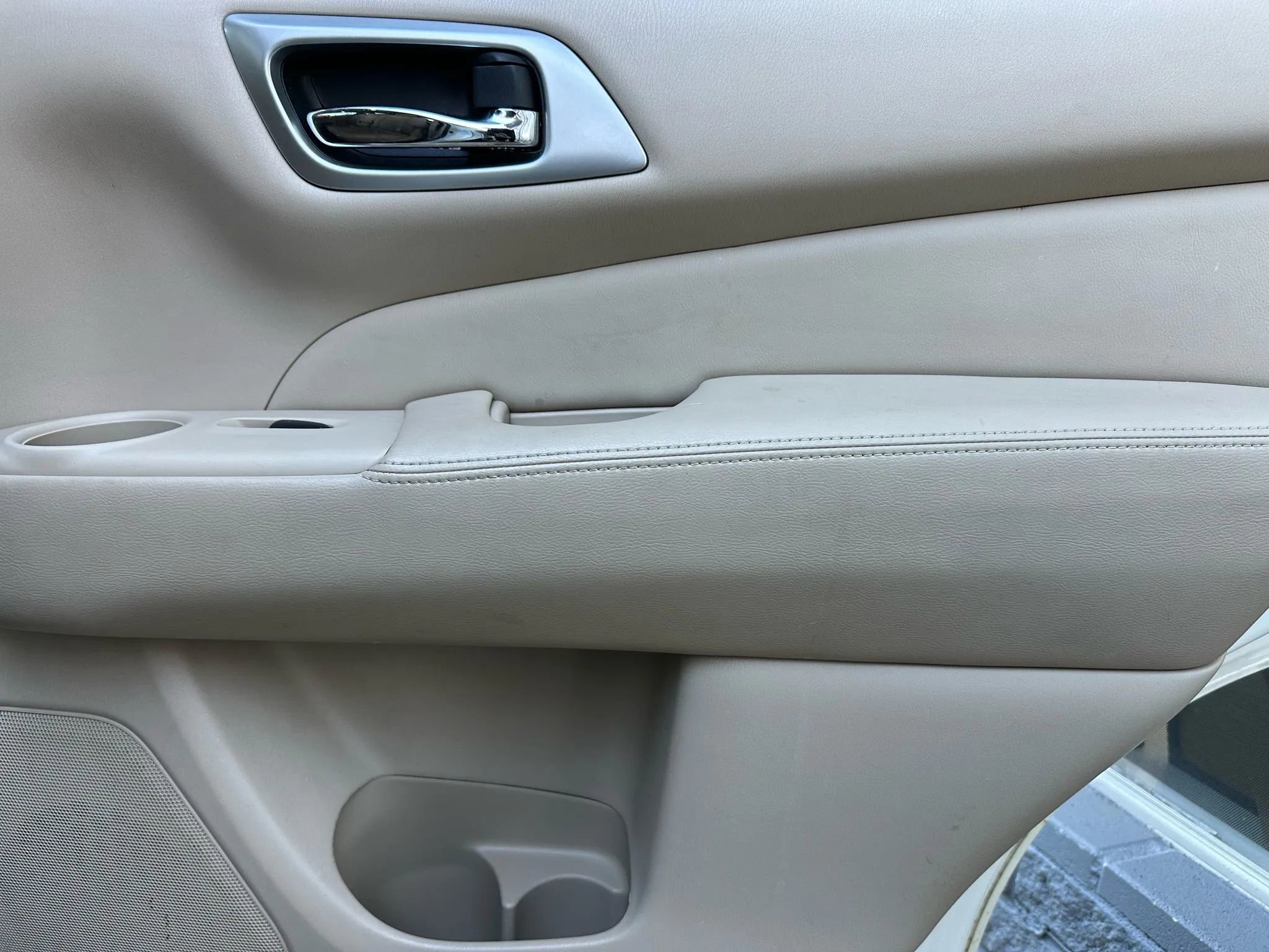 Used 2017 Nissan Pathfinder SL w/ SL Tech Package image 11