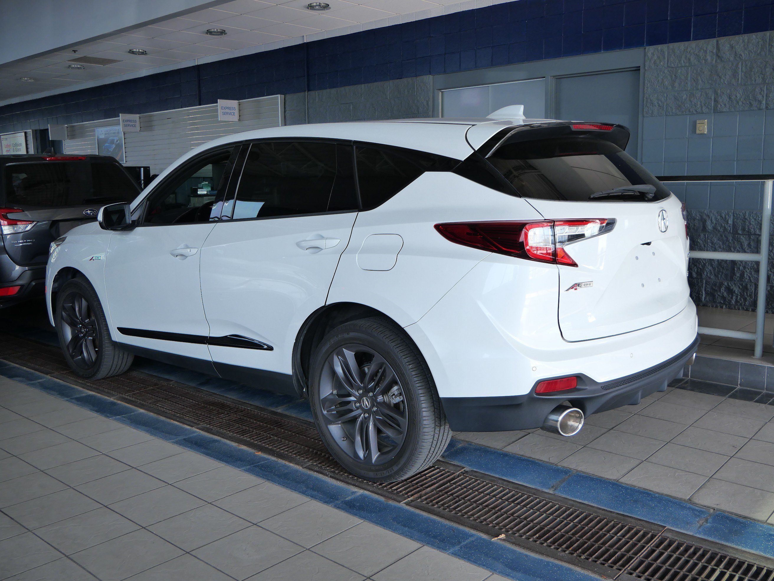 Used 2021 Acura RDX w/ Advance Package AWD/4WD image 4