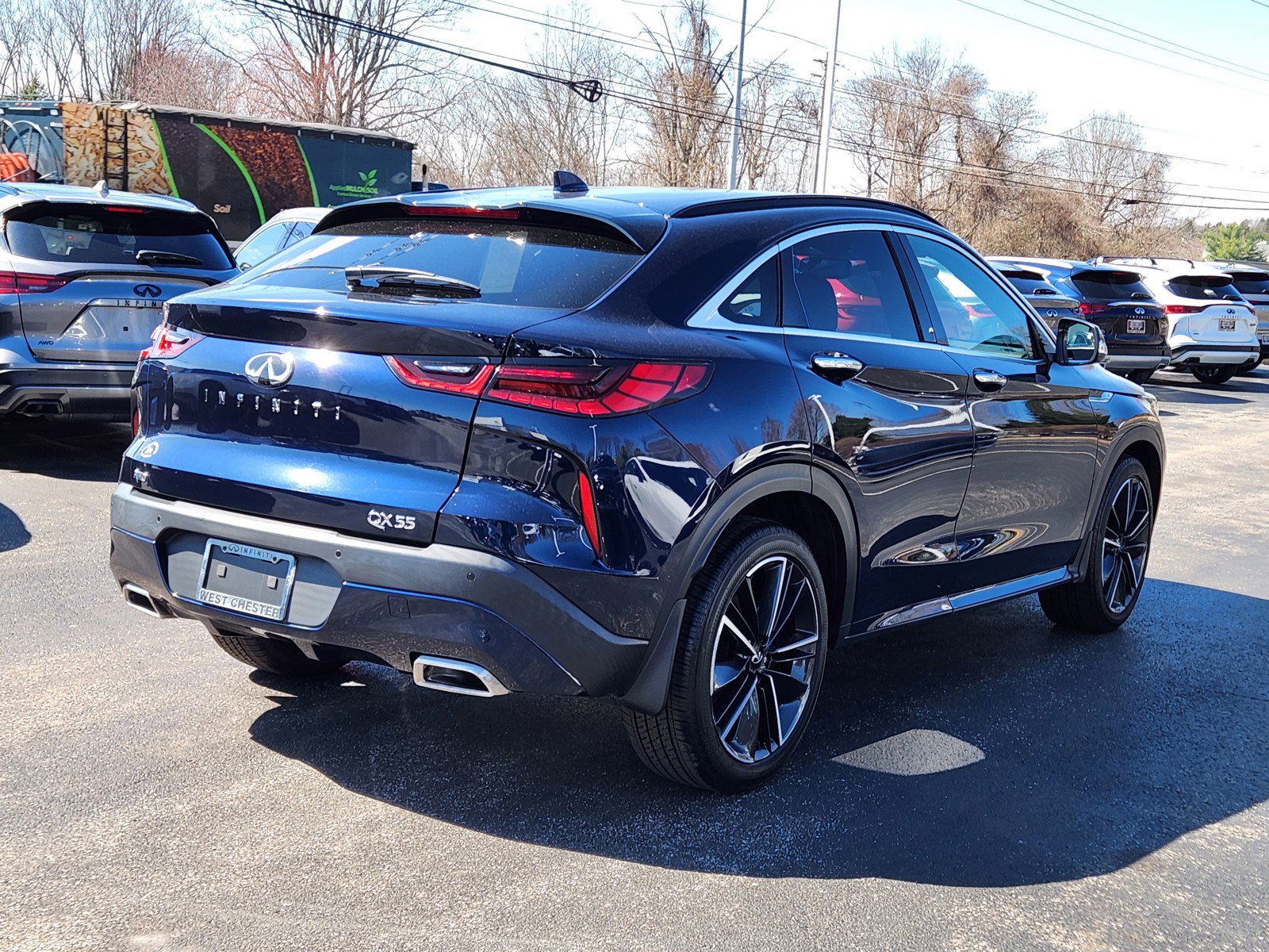 Used 2023 INFINITI QX55 Luxe w/ Cargo Package image 4