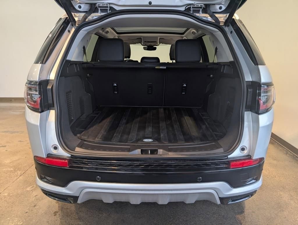 Used 2025 Land Rover Discovery Sport S image 5