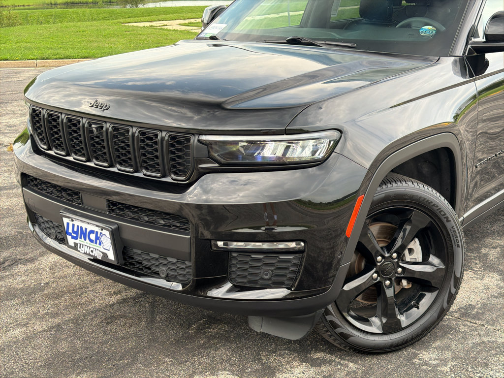 Used 2025 Jeep Grand Cherokee L Limited w/ Luxury Tech Group II AWD/4WD image 8