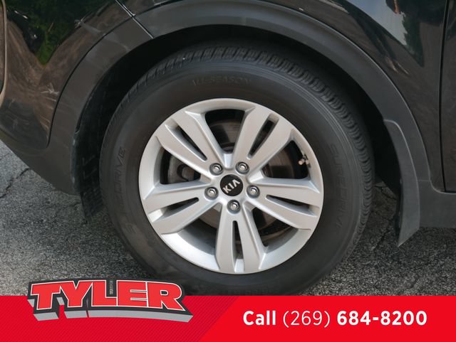 Used 2017 Kia Sportage LX AWD/4WD image 38