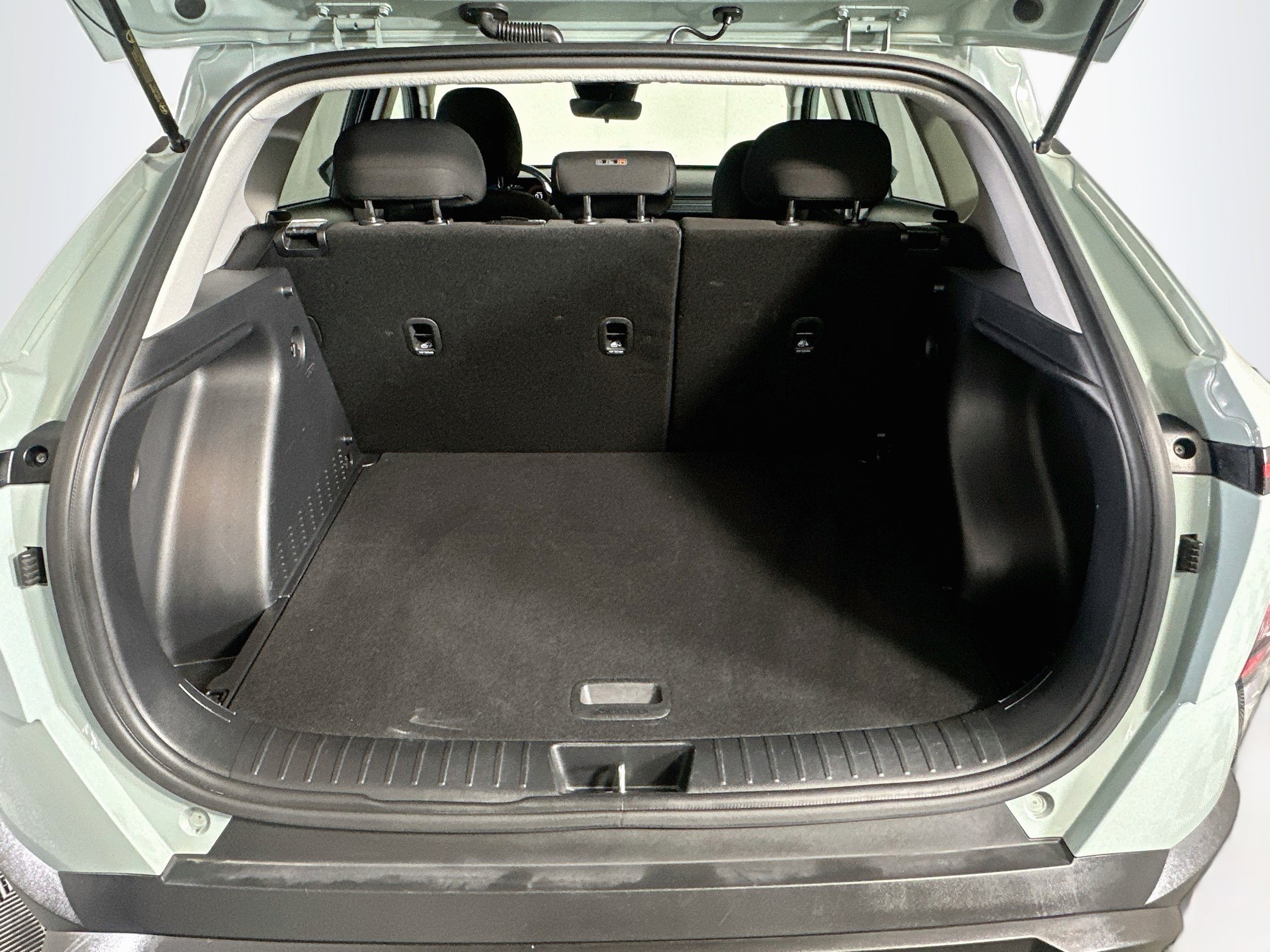 Used 2025 Hyundai Kona SEL FWD image 30