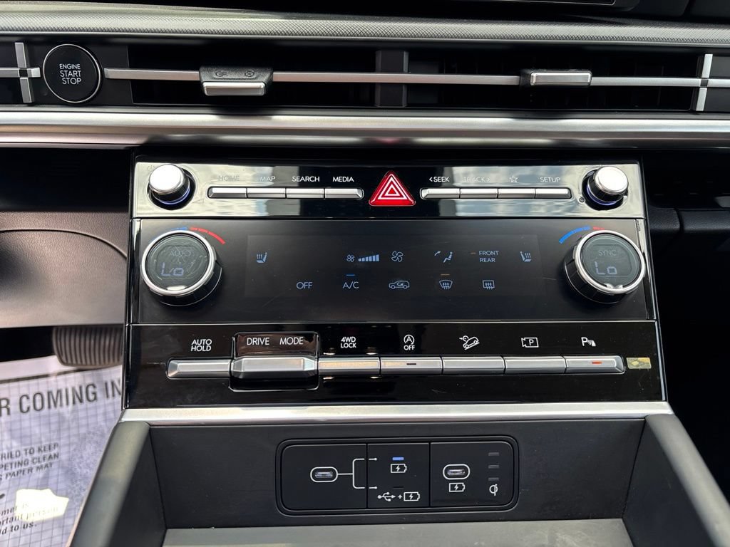 Certified 2025 Hyundai Santa Fe XRT AWD/4WD image 18