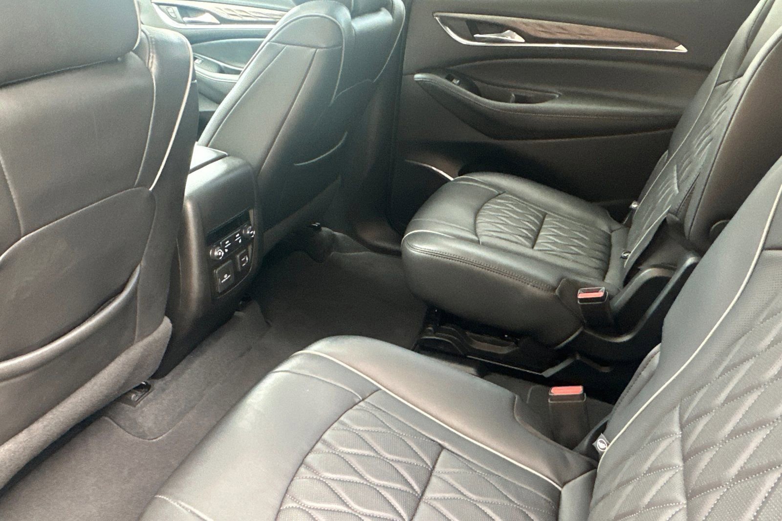 Certified 2023 Buick Enclave Avenir image 13