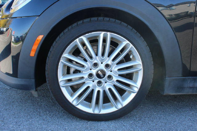Used 2024 MINI Cooper S FWD image 29