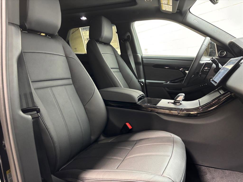 New 2026 Land Rover Range Rover Evoque Dynamic SE image 30