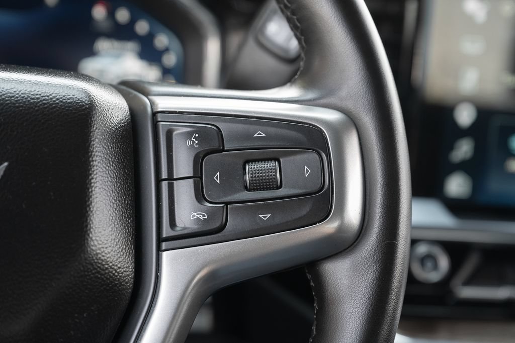Used 2024 Chevrolet Silverado 1500 LT AWD/4WD image 28