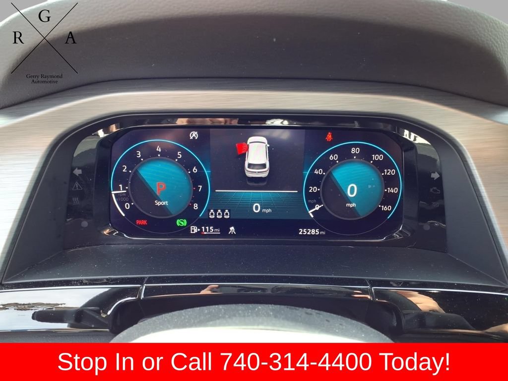 Used 2024 Volkswagen Atlas Cross Sport SE AWD/4WD image 19