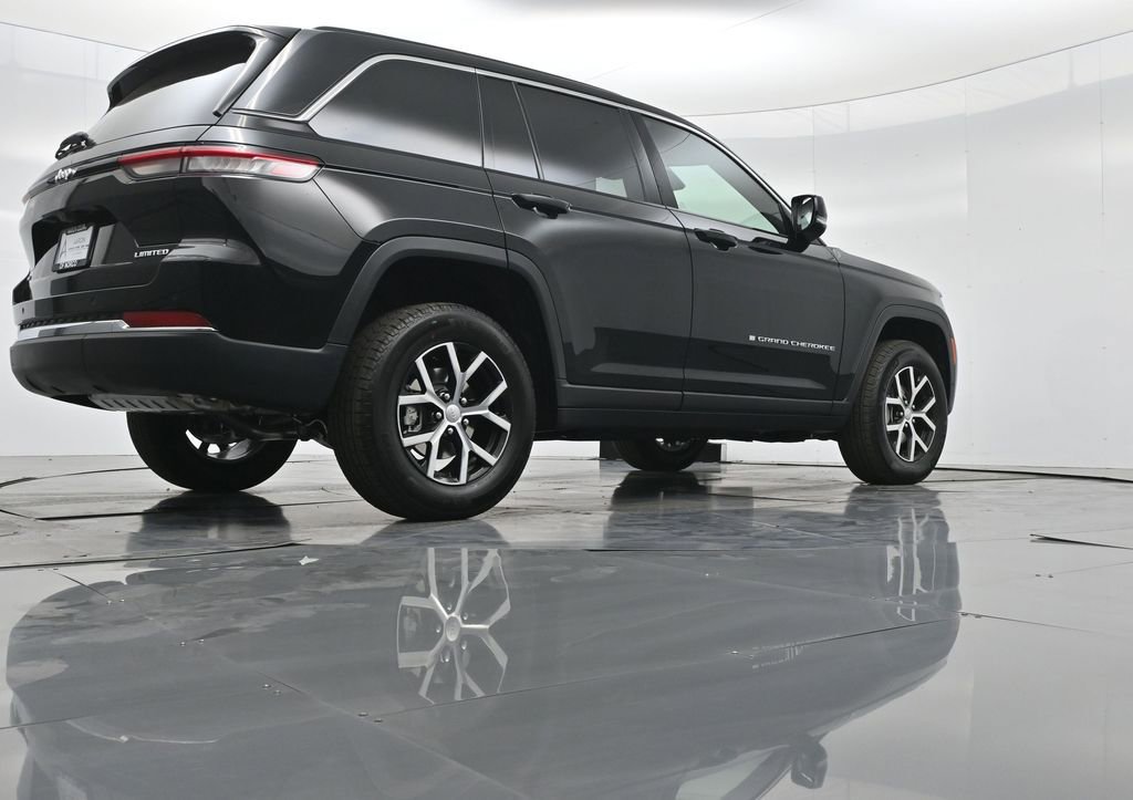 New 2025 Jeep Grand Cherokee Limited image 43