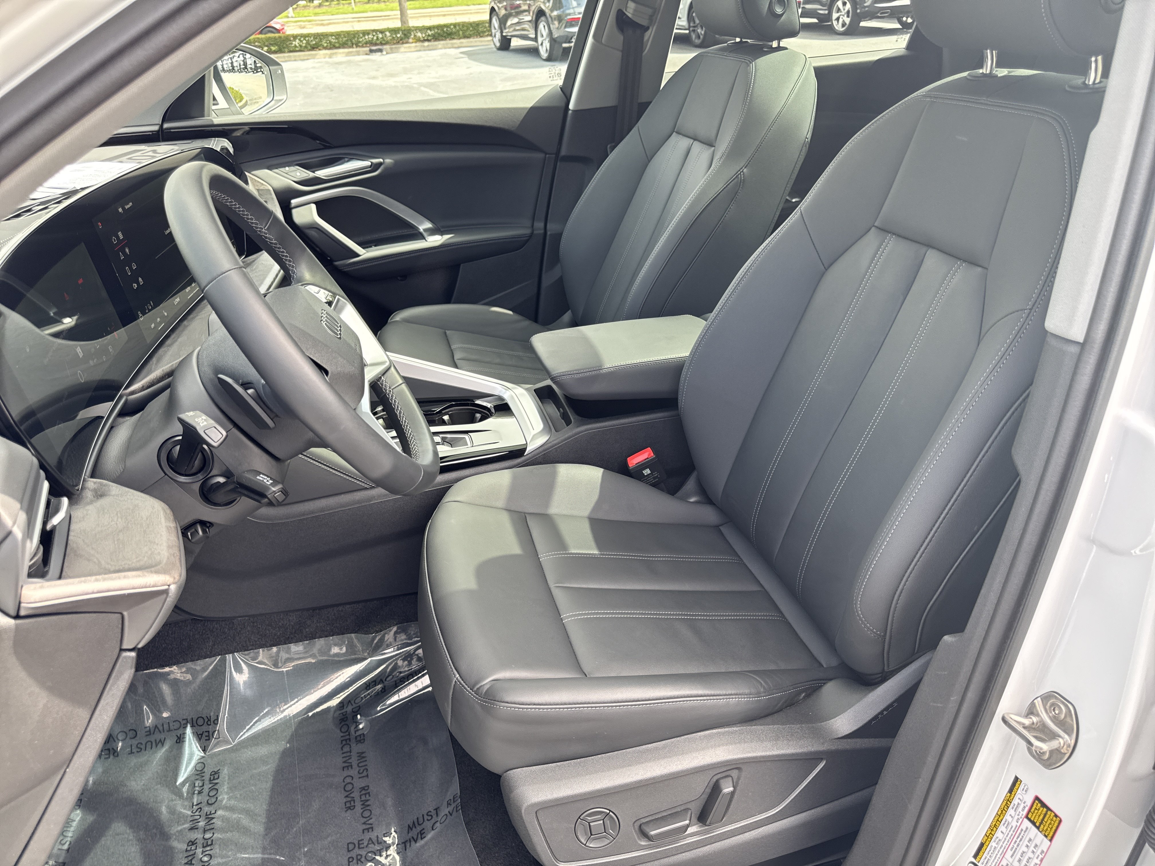 Certified 2025 Audi Q5 Premium w/ Convenience Package AWD/4WD image 21