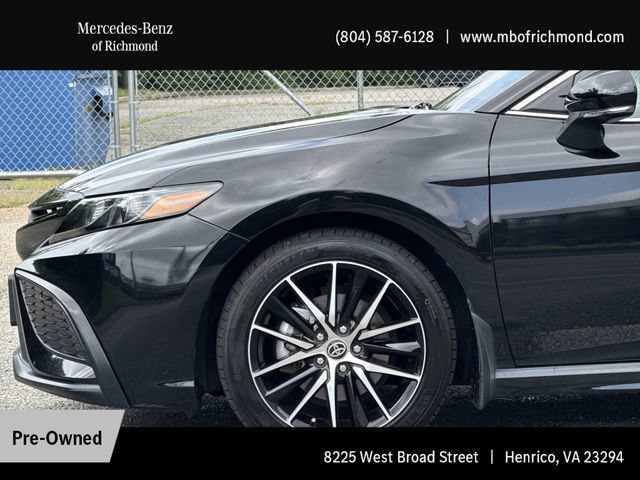Used 2023 Toyota Camry SE w/ Cold Weather Package FWD image 11