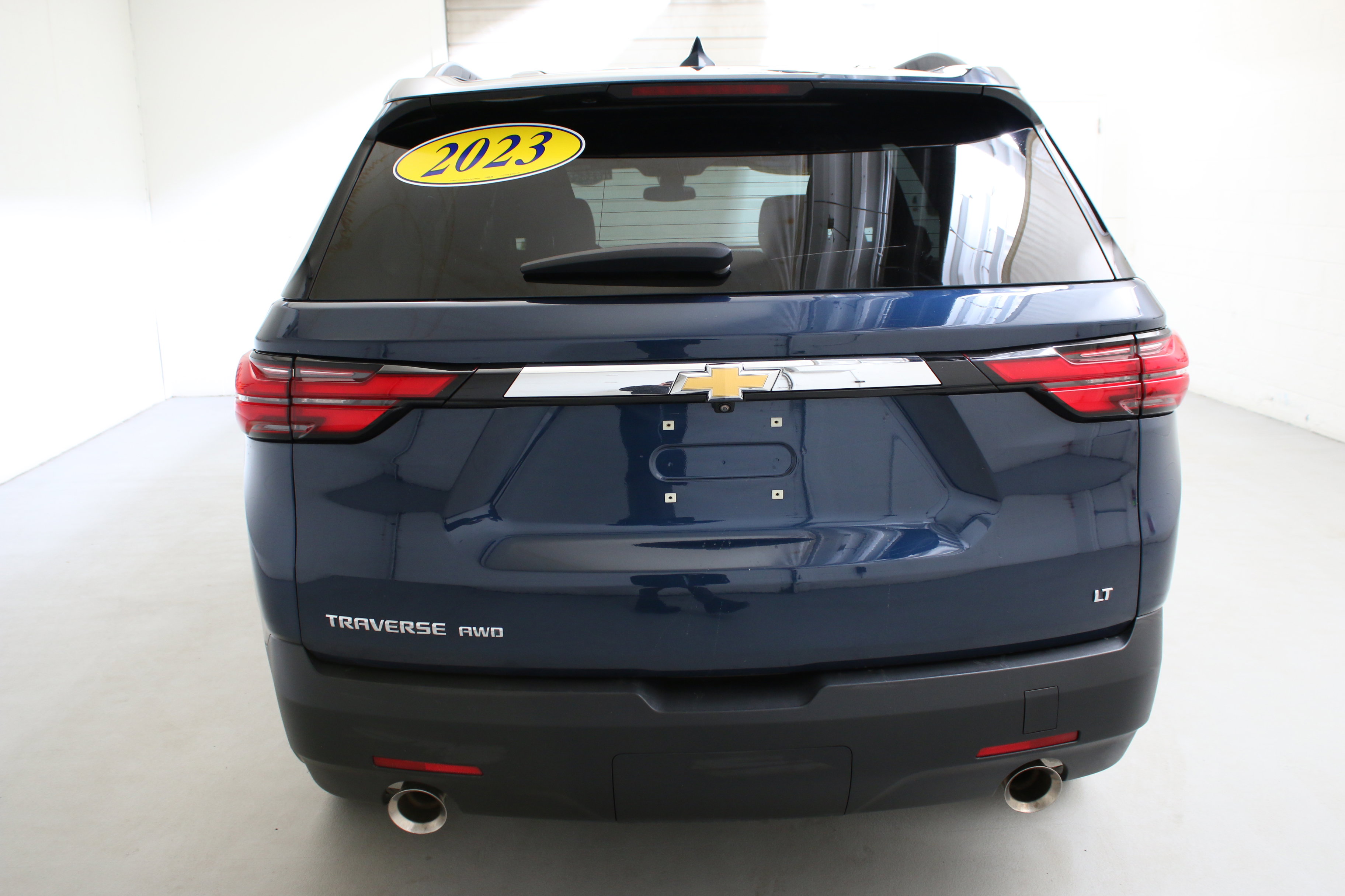 Used 2023 Chevrolet Traverse LT w/ LPO, Floor Liner Package image 8