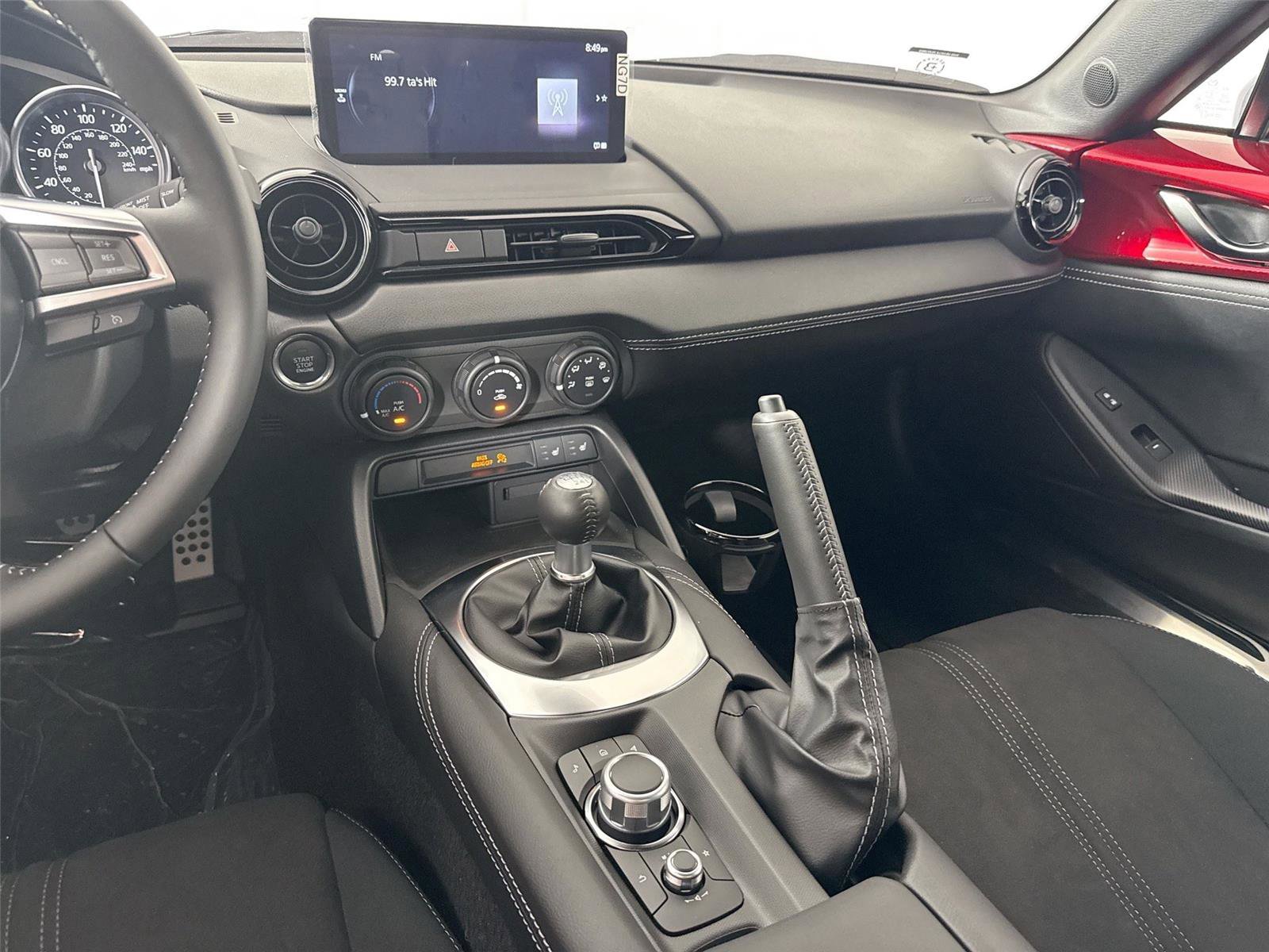 New 2026 MAZDA MX-5 Miata Club w/ Interior Package RWD image 29