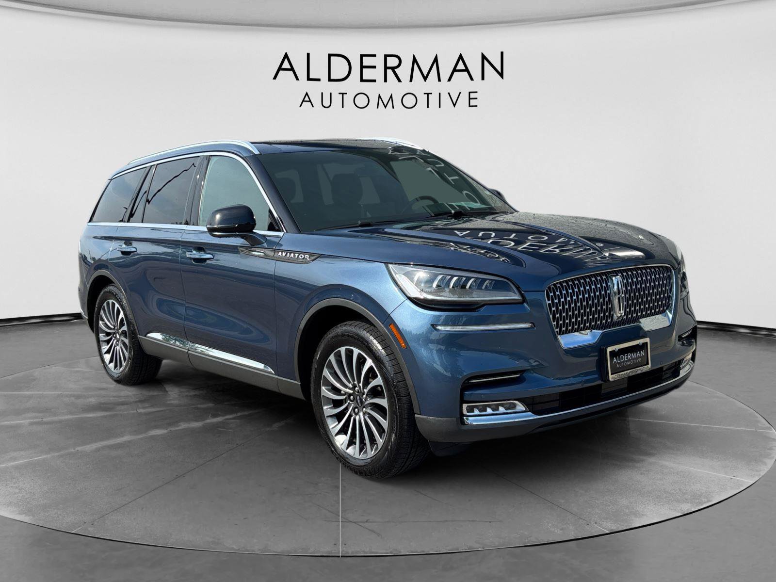 Used 2020 Lincoln Aviator Reserve w/ Elements Package Plus AWD/4WD image 7