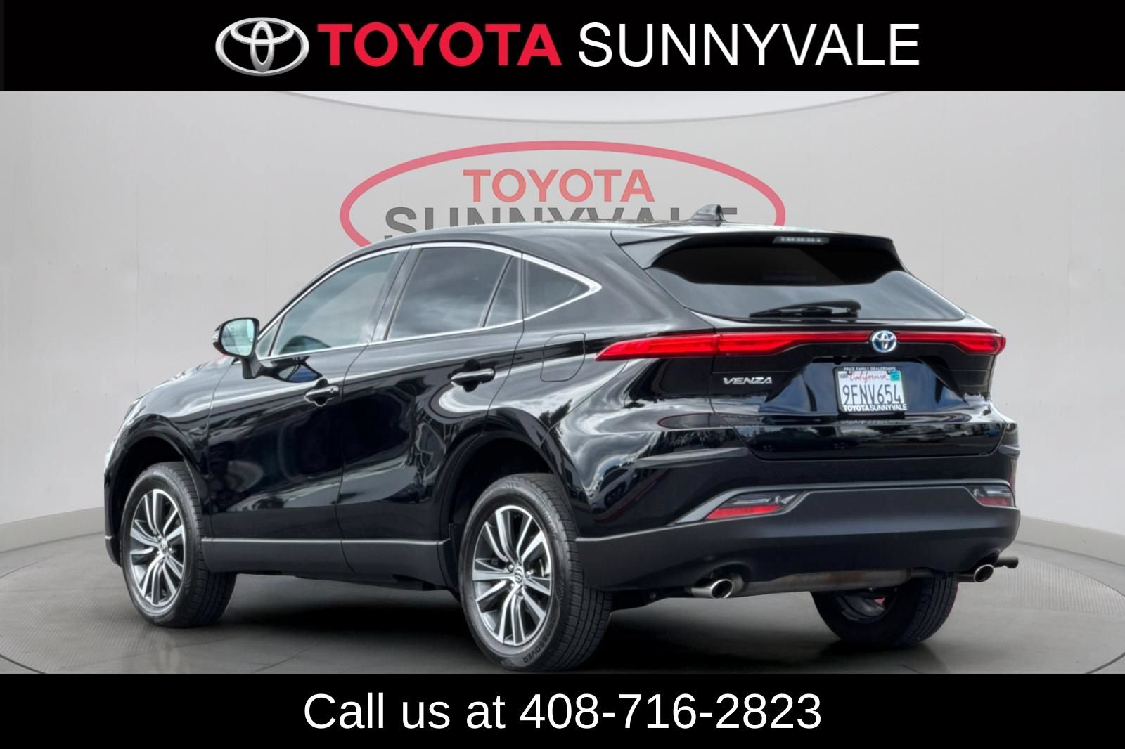 Used 2023 Toyota Venza LE AWD/4WD image 7