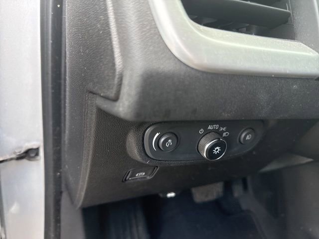 Used 2019 GMC Terrain SLT w/ Preferred Package AWD/4WD image 17