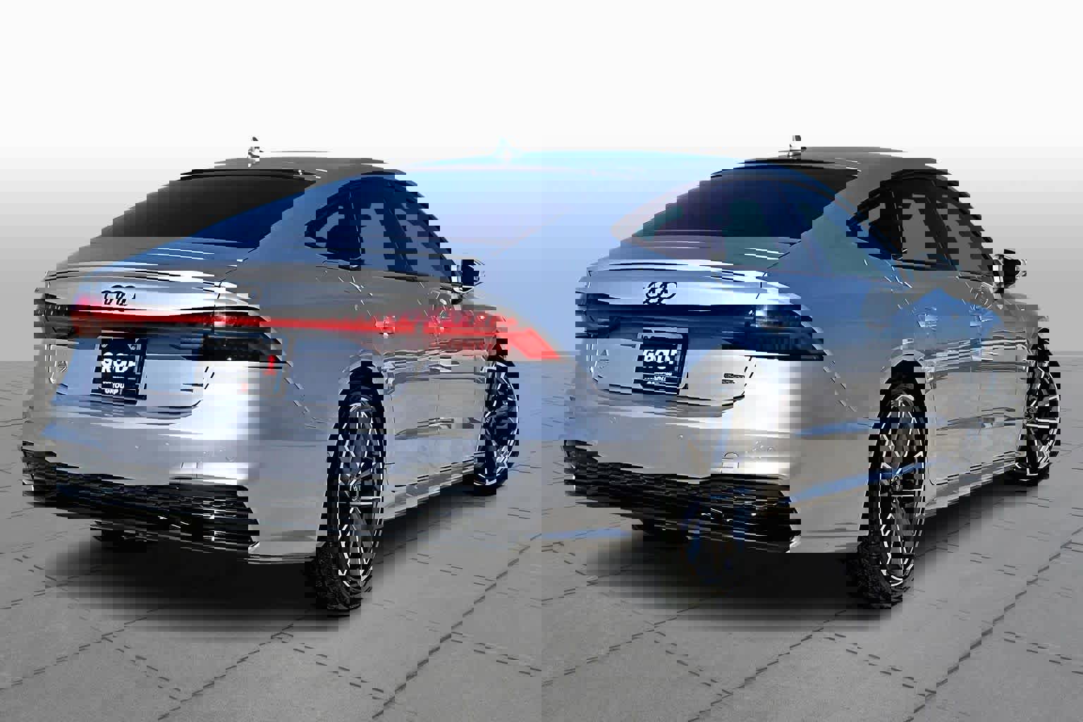 Used 2021 Audi A7 e Prestige w/ Prestige Package image 13