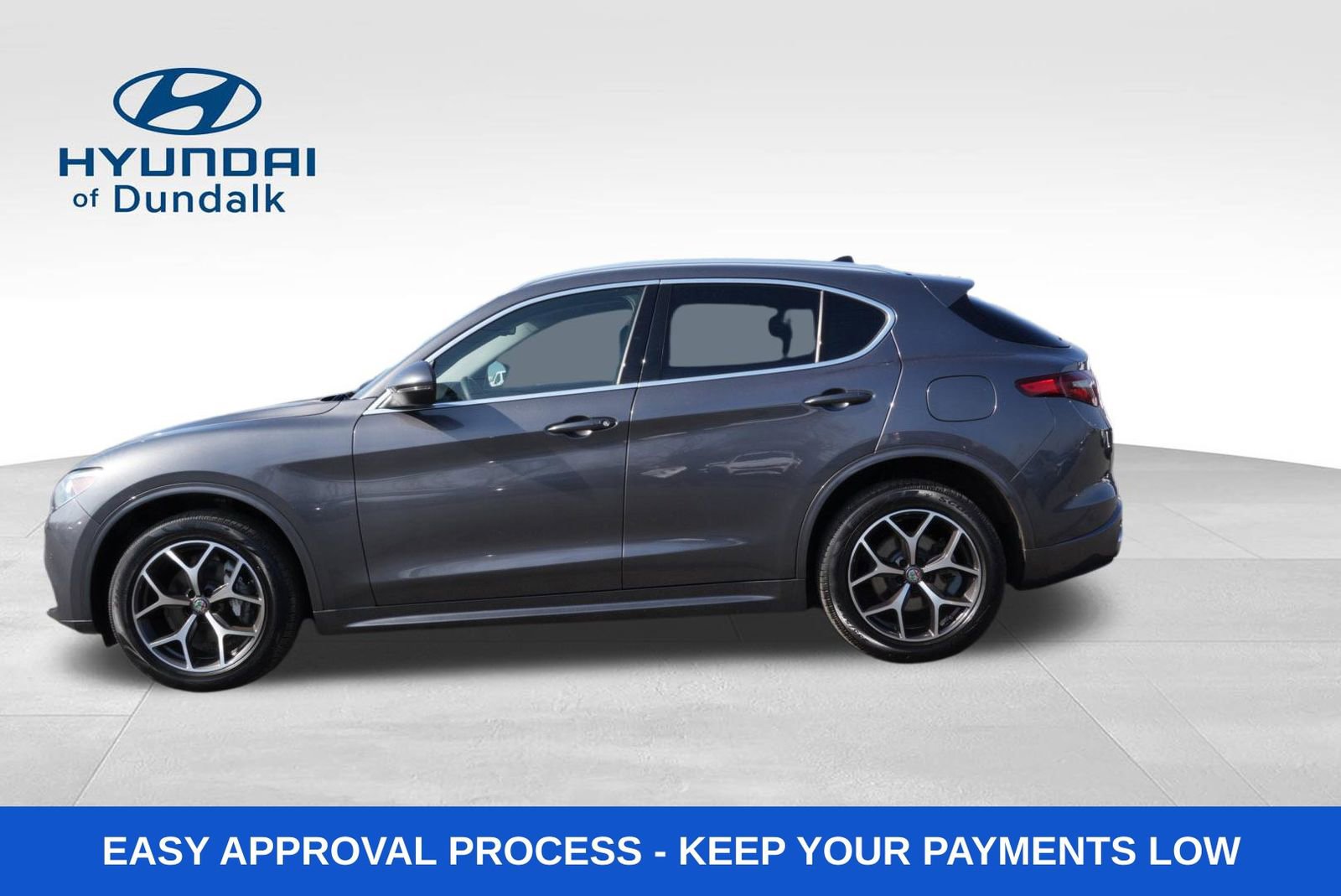 Used 2020 Alfa Romeo Stelvio Ti image 2