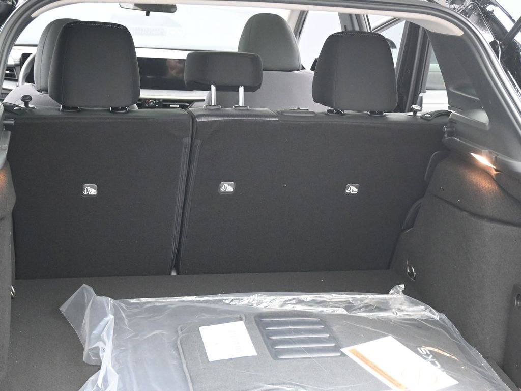 New 2026 Nissan Kicks SV w/ SV Premium Package AWD/4WD image 19