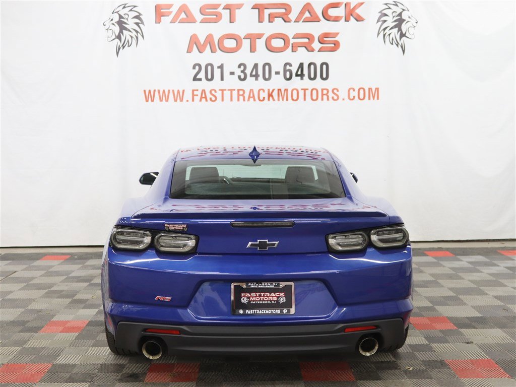Used 2021 Chevrolet Camaro LT RWD image 5