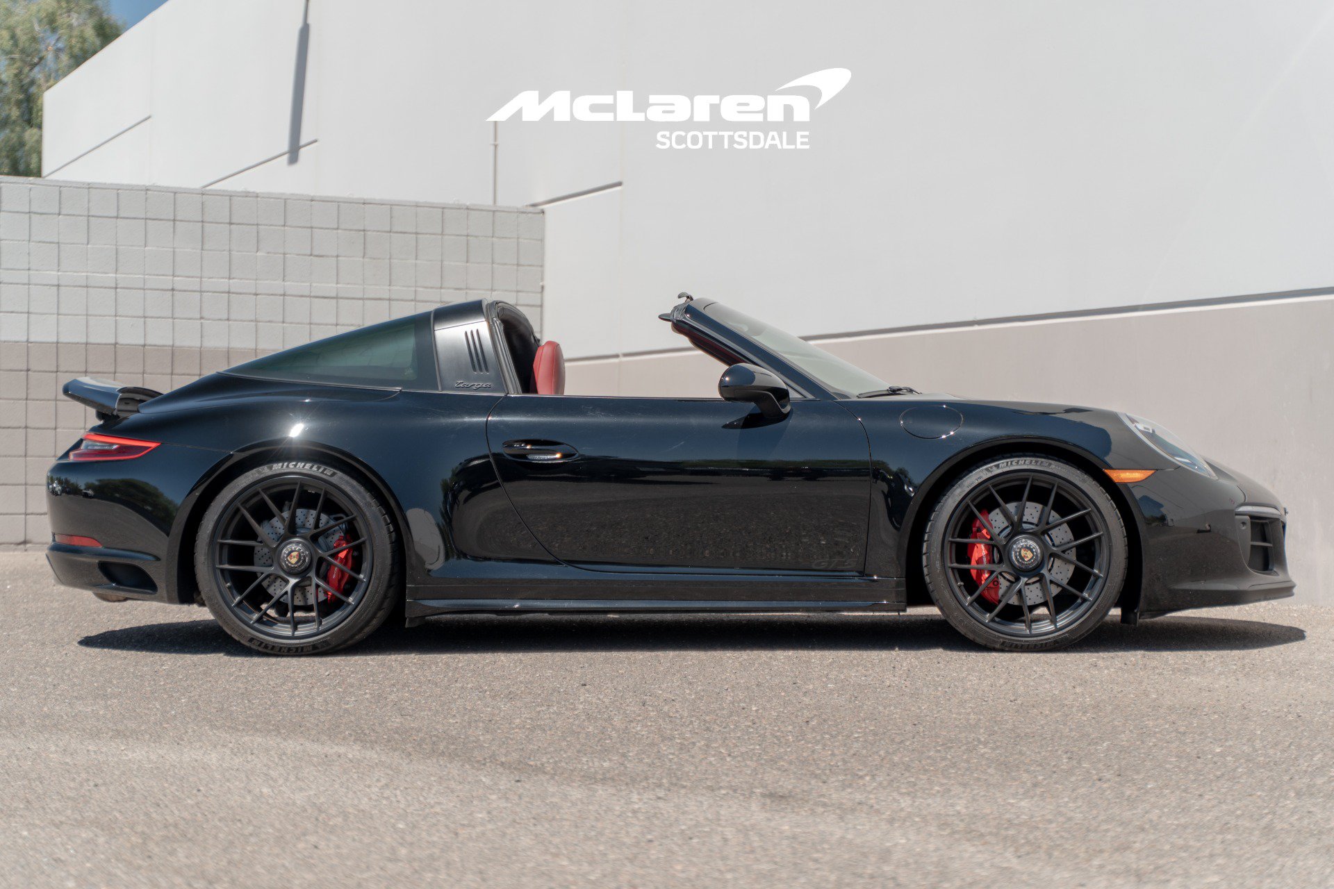 Used 2019 Porsche 911 Targa 4 GTS AWD/4WD image 8