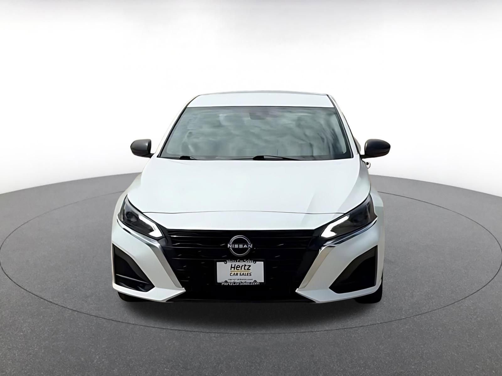 Used 2025 Nissan Altima 2.5 SV FWD image 4