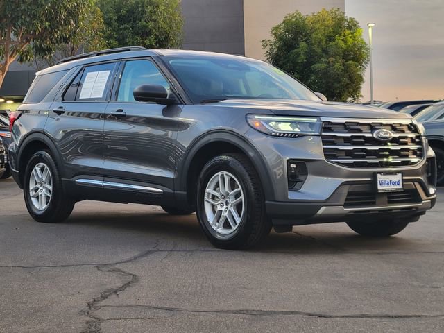 Used 2025 Ford Explorer Active w/ Active Comfort Package image 31