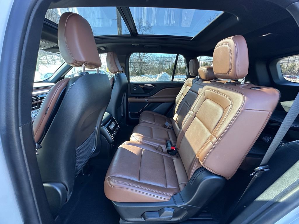 Used 2023 Lincoln Aviator Grand Touring w/ Elements Package Plus image 25