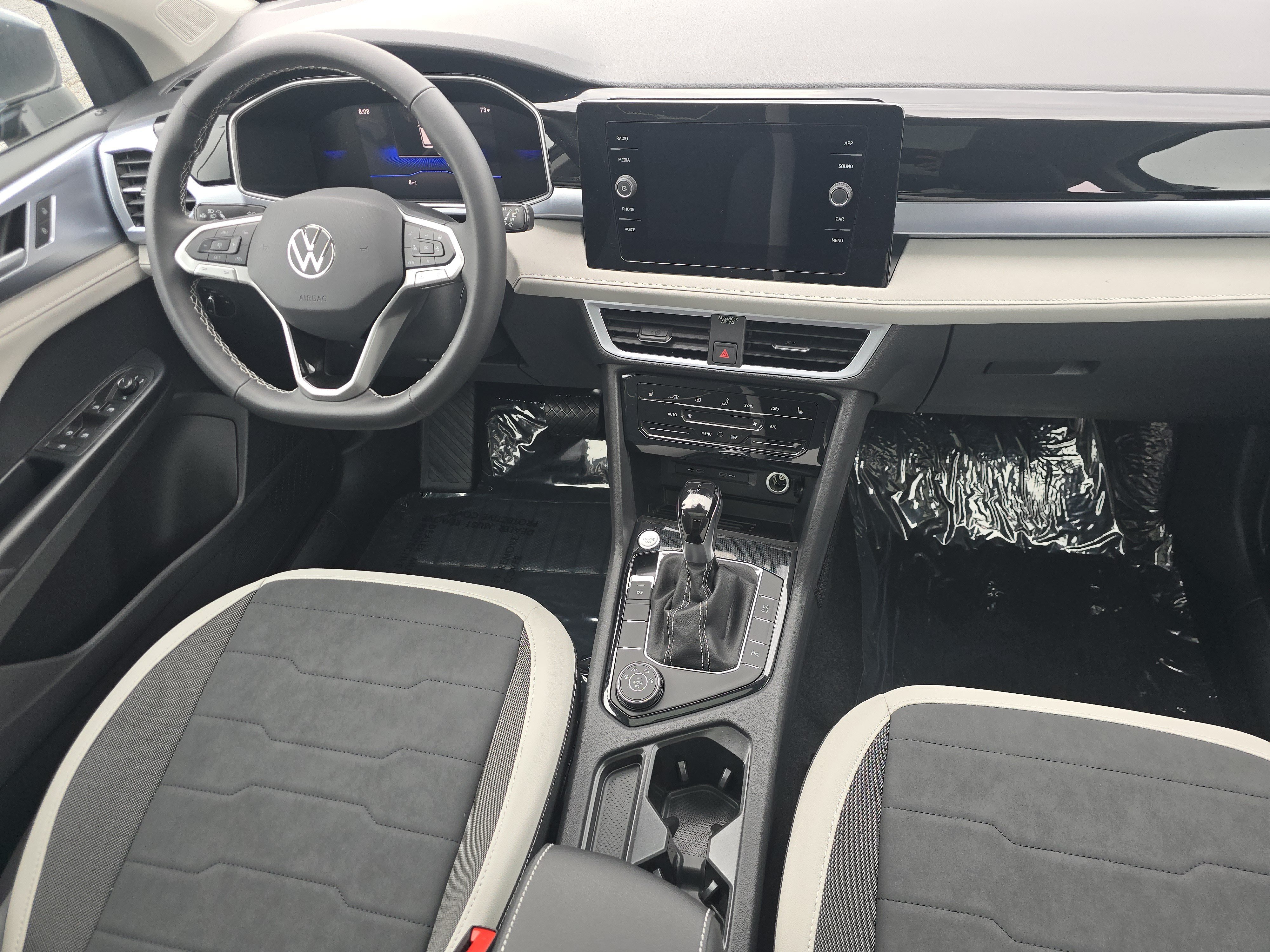 New 2026 Volkswagen Taos SE AWD/4WD image 19