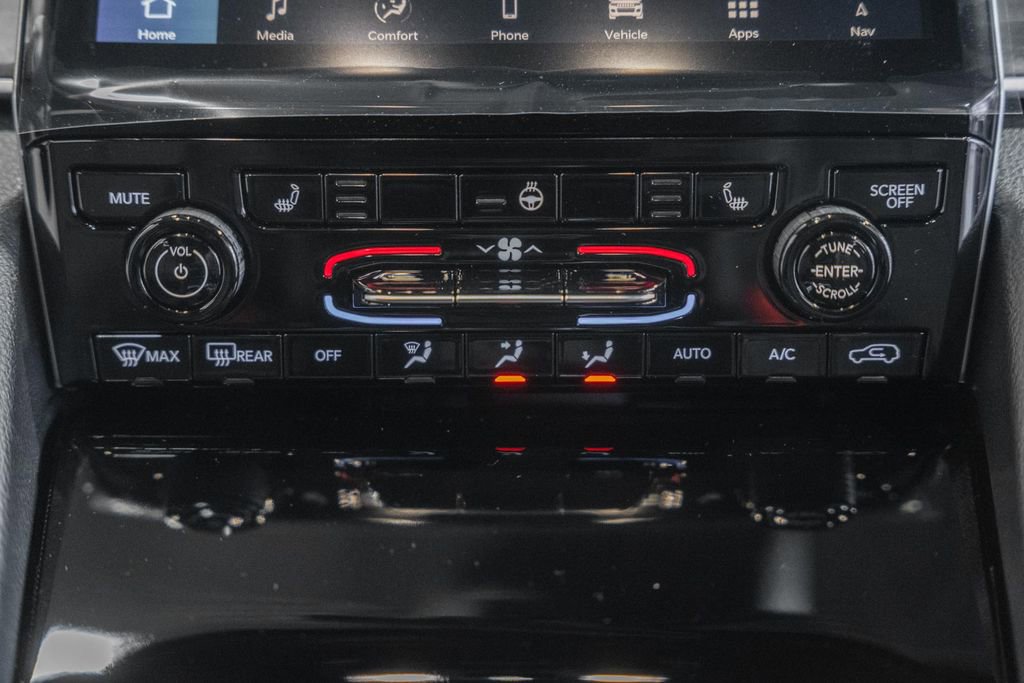 New 2025 Jeep Grand Cherokee Limited image 24