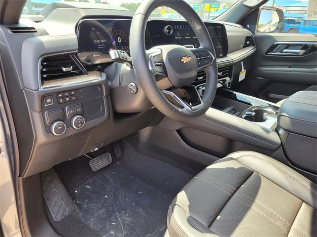 New 2026 Chevrolet Suburban High Country image 11