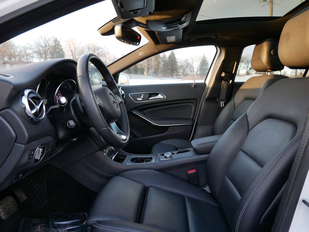 Used 2020 Mercedes-Benz GLA 250 4MATIC image 9