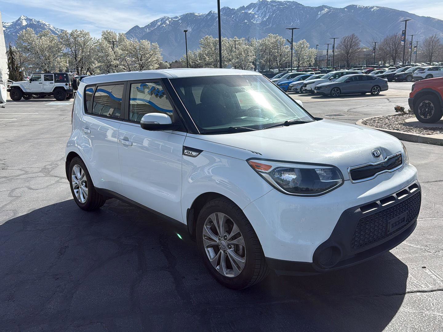 Used 2014 Kia Soul + image 5