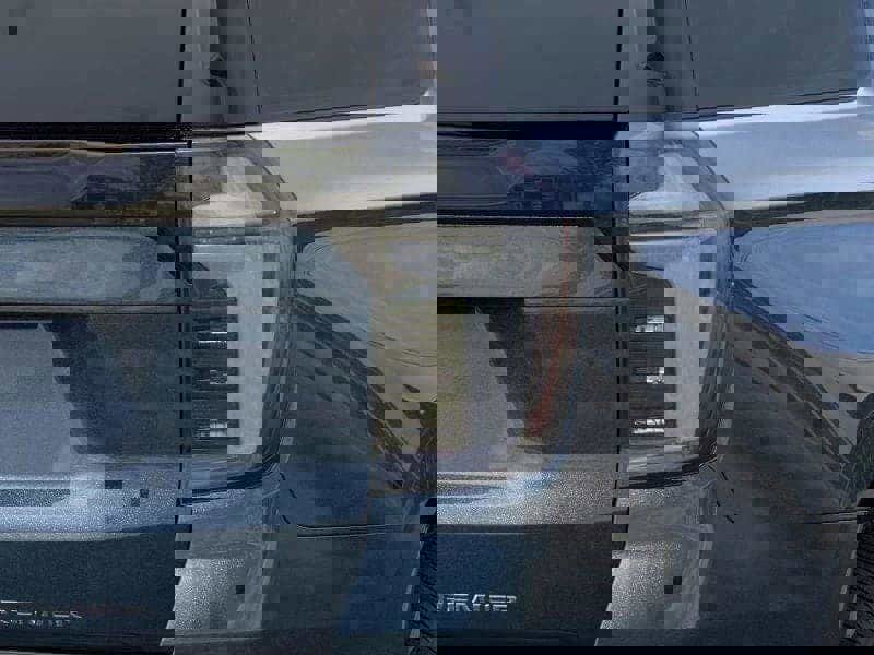 New 2026 Chevrolet Suburban Premier video 3