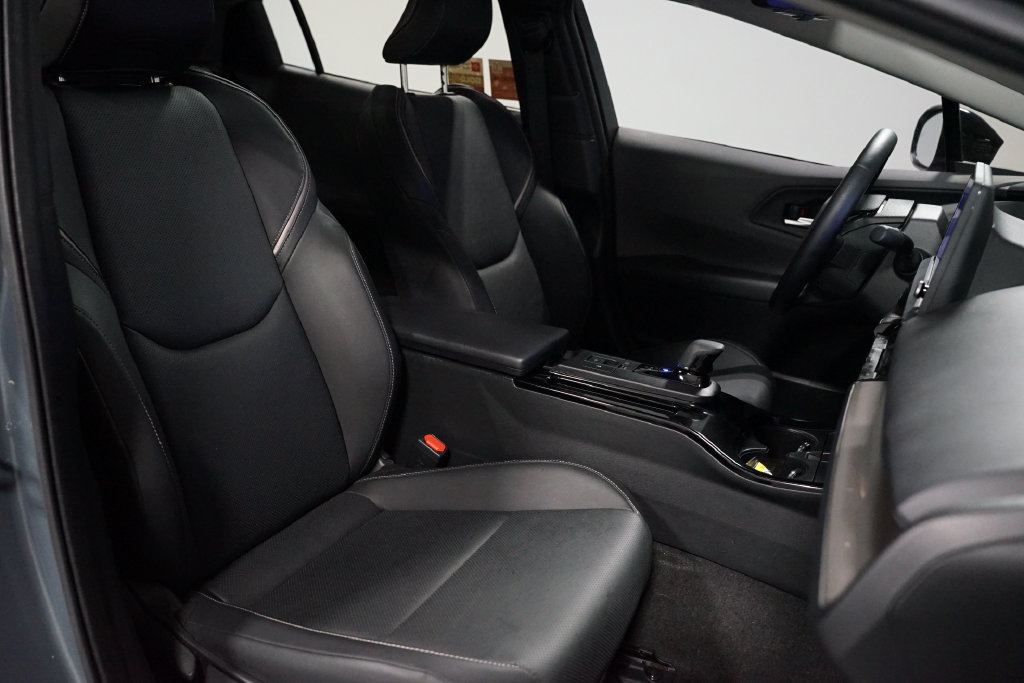 Certified 2024 Toyota Prius Limited w/ Limited Premium Package FWD image 28