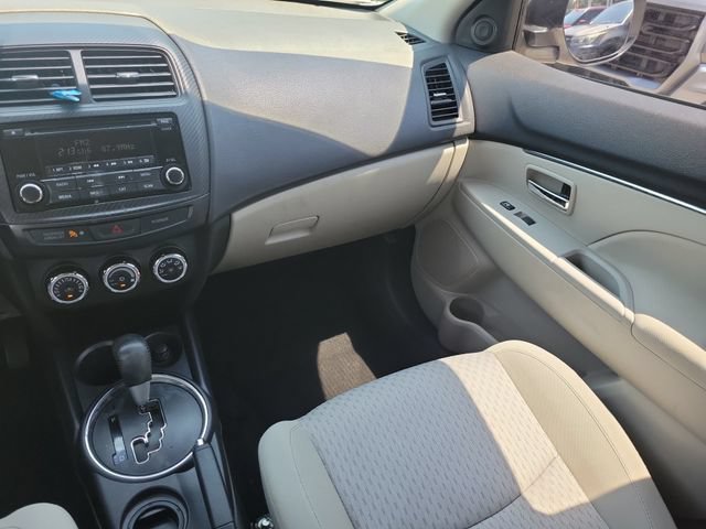 Used 2017 Mitsubishi Outlander Sport LE FWD image 24