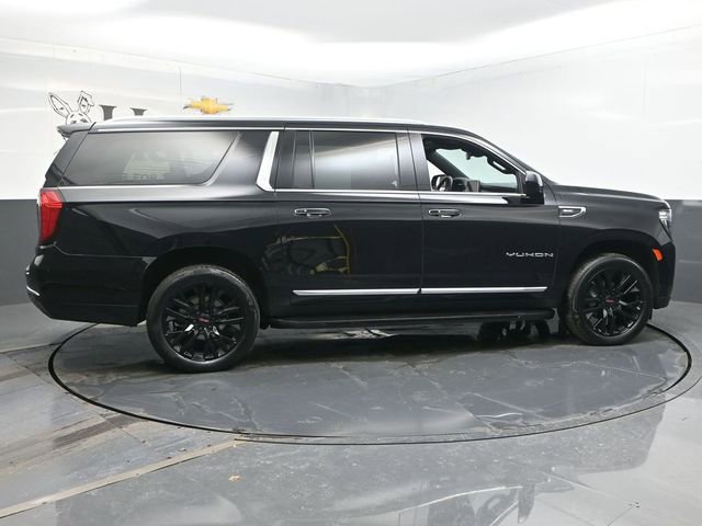 Used 2023 GMC Yukon XL SLT image 39