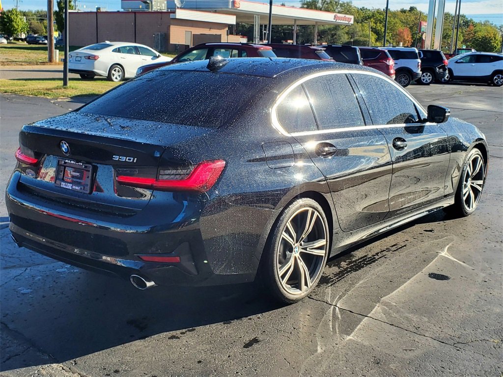 Used 2021 BMW 330i 330i w/ Driving Assistance Package image 4