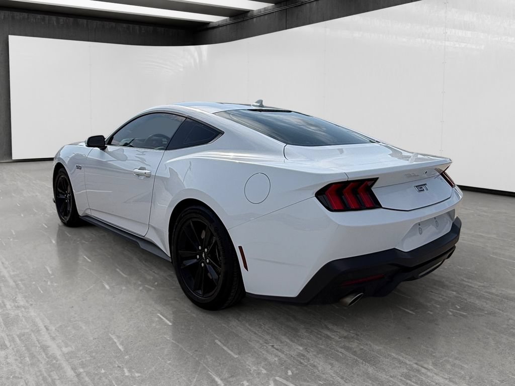 Used 2026 Ford Mustang GT RWD image 3
