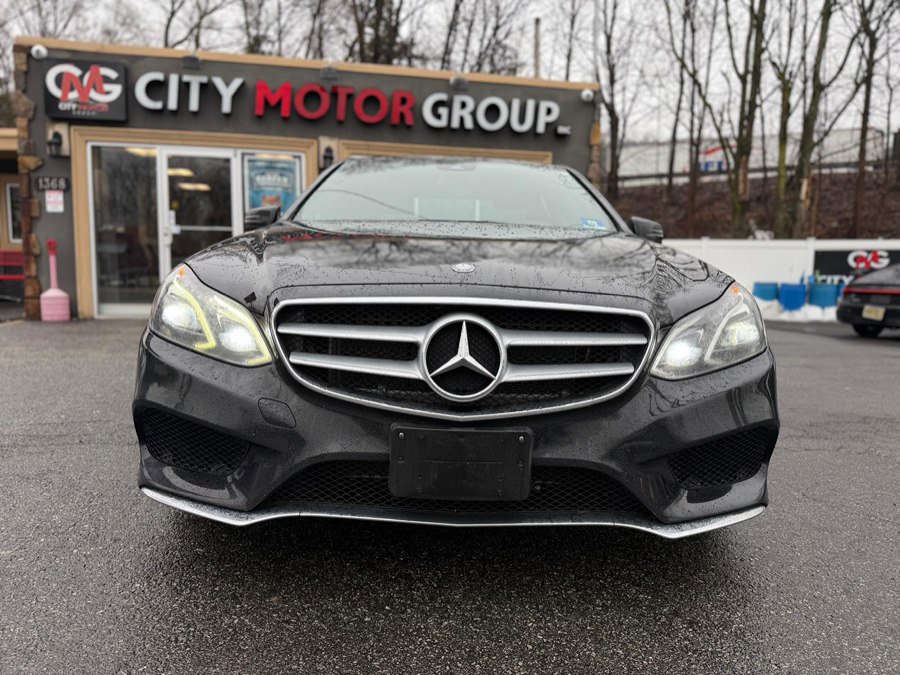 Used 2014 Mercedes-Benz E 350 4MATIC Sedan image 3