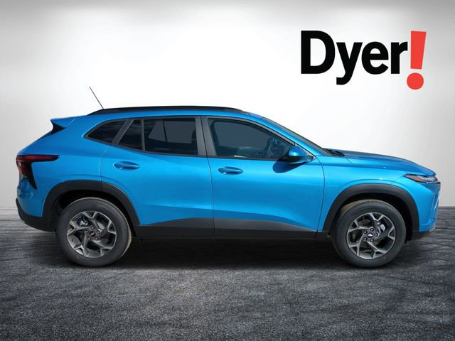 New 2026 Chevrolet Trax LT w/ Driver Confidence Package FWD image 2