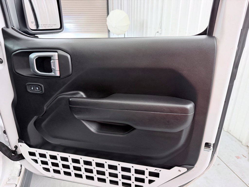 Used 2022 Jeep Wrangler Sport AWD/4WD image 29