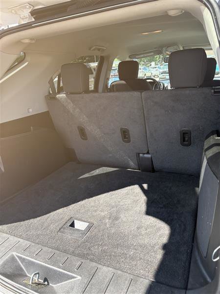 Used 2017 Chevrolet Equinox LT w/ Convenience Package image 15