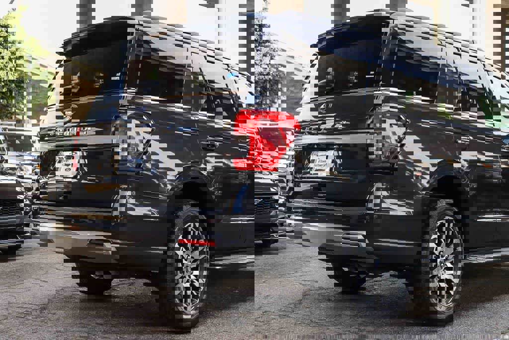 Used 2022 Ford Expedition XLT image 9