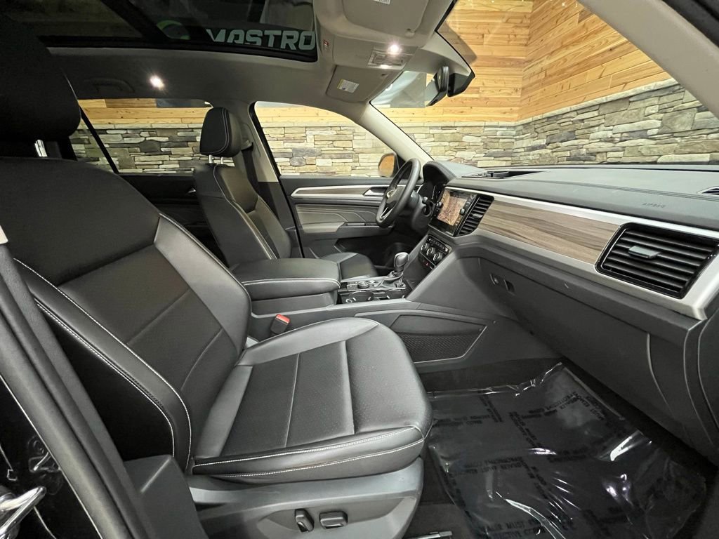 Used 2022 Volkswagen Atlas SEL image 42