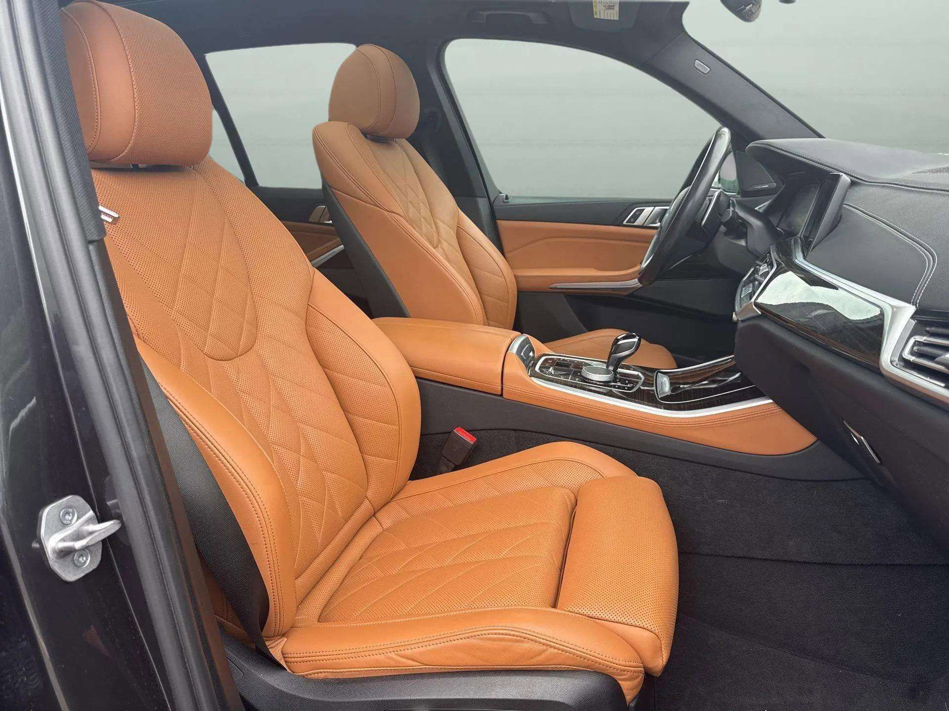 Used 2023 BMW X5 xDrive45e w/ Parking Assistance Package image 50